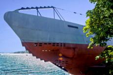 Fort Suomenlinna - Fort Suomenlinna: Op Suomenlinna ligt de duikboot Vesikko.&nbsp;Na de Eerste Wereldoorlog mocht Duitsland, volgens het Verdrag van Versailles...
