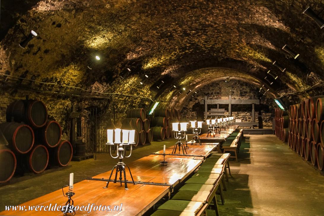 The Chateau Dereszla winery: the underground cellar. A tunnel with barrels  of Tokaji wine Stock Photo - Alamy