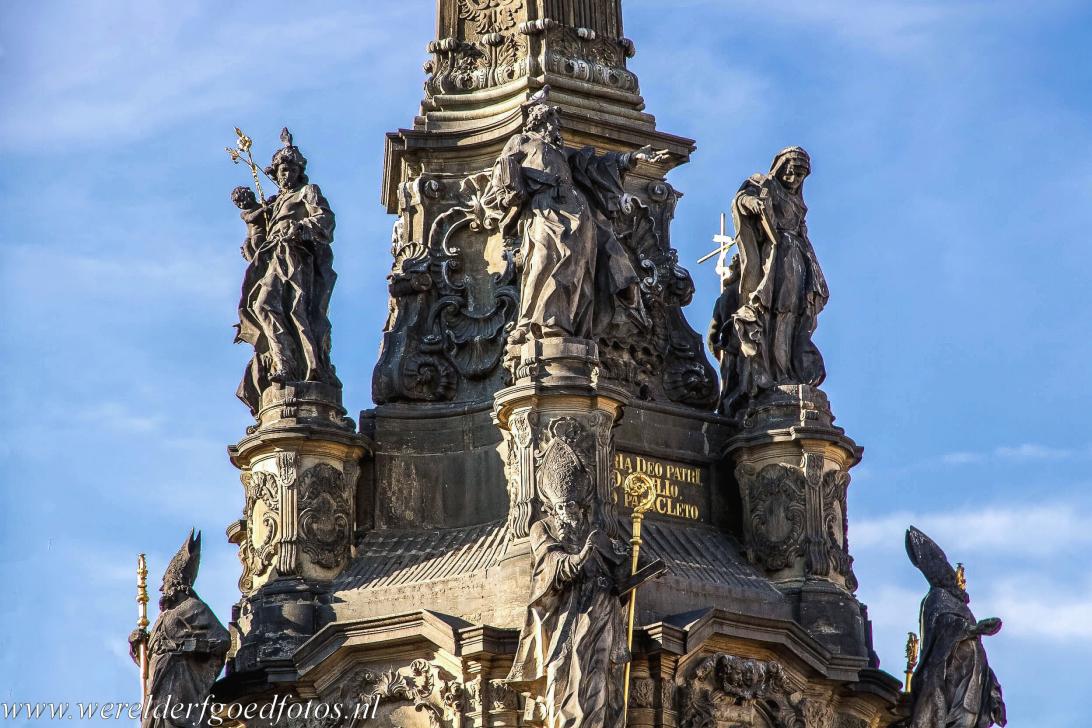 Zuil van de Heilige Drie-eenheid in Olomouc - De Zuil van de Heilige Drie-eenheid werd tussen 1716 en 1754 gebouwd in Olomouc. De zuil is het grootste barokke standbeeld van... Zuil van de Heilige Drie-eenheid in Olomouc - De Zuil van de Heilige Drie-eenheid werd tussen 1716 en 1754 gebouwd in Olomouc. De zuil is het grootste barokke standbeeld van...