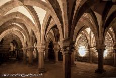 Joodse wijk en St. Procopius Basiliek in Třebíč - Joodse wijk en St. Procopius Basiliek in Třebíč: De crypte van de St. Procopius Basiliek wordt gedragen door vijftig zuilen, de zuilen...