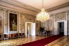Litomyšl Castle - Litomyšl Castle: The Audience Hall is the largest, most prestigious hall of the castle. The crystal chandelier is of recent manufacture and...