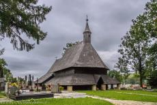 Houten kerken van de Slowaakse Karpaten - De Rooms-Katholieke Allerheiligenkerk in het stadje Tvrdošín werd in de 15de eeuw gebouwd in de gotische stijl. De houten...