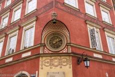 Historisch centrum van Warschau - Historisch centrum van Warschau: Een gedecoreerde klok op het Simonetti Huis. Het Simonetti Huis staat op een hoek van... Historisch centrum van Warschau - Historisch centrum van Warschau: Een gedecoreerde klok op het Simonetti Huis. Het Simonetti Huis staat op een hoek van...