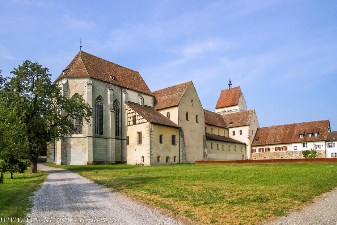 Kloostereiland Reichenau - Kloostereiland Reichenau: De&nbsp;M&uuml;nster St. Maria en St. Markus in Mittelzell was de abdijkerk van het voormalige klooster van Reichenau....
