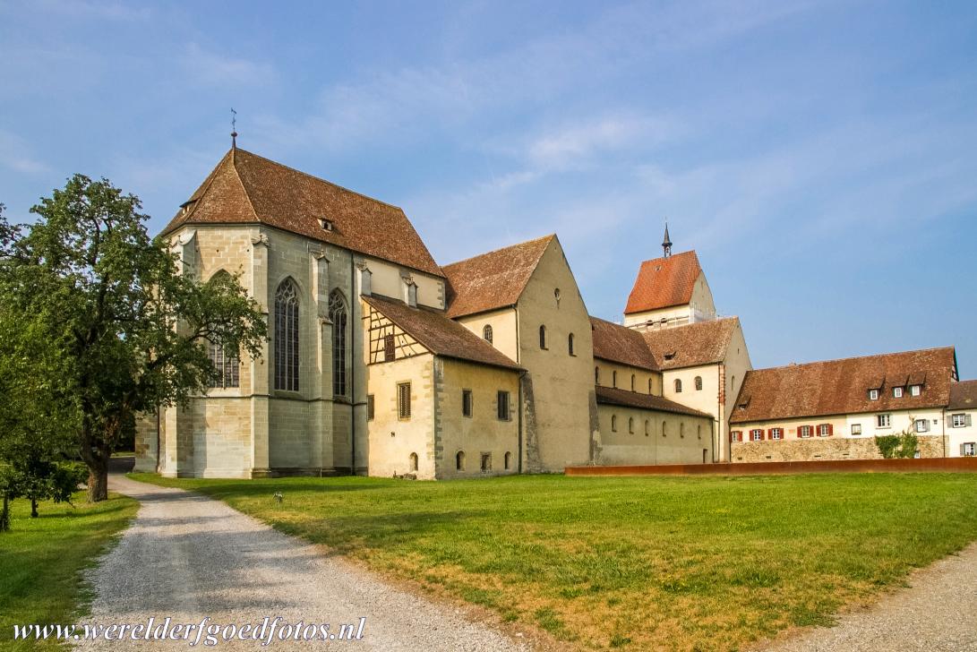 Kloostereiland Reichenau - Kloostereiland Reichenau: De Munsterkerk St. Maria en St. Markus in Mittelzell. In 724 stichtte de abt Pirmin een Benedictijns klooster...