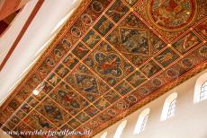 De Mariendom en Michaelskerk, Hildesheim - Michaelskerk in Hildesheim: Het belangrijkste kunstwerk in de Michaelskerk is het beschilderde houten plafond uit de 13de eeuw. De...