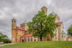 De Mariendom en Micha&euml;lskerk in Hildesheim - De romaanse Micha&euml;lskerk (Michaeliskirche) in de&nbsp;Duitse stad Hildesheim is een voorbeeld van de Ottoonse kerkarchitectuur.&nbsp;Het...