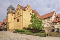Historisch centrum van Quedlinburg - Stiftskerk van Sint-Servaas, kasteel en historisch centrum van Quedlinburg: Het oorspronkelijke kasteel van Quedlinburg werd...