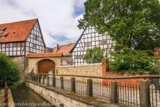 Historisch centrum van Quedlinburg - Stiftskerk van Sint-Servaas, kasteel en historisch centrum van Quedlinburg: De rivier de Bode. De stad Quedlinburg werd gebouwd op de Burgberg...