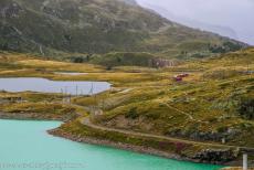 Rhätische Bahn in het Albula / Bernina landschap - Rhätische Bahn in het Albula / Bernina landschap: De Berninapas is een hoge bergpas in het Berninagebergte van de...