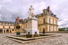 Palace and Park of Fontainebleau - The Palace and Park of Fontainebleau: The Cour de la Fontaine overlooks the Carp Lake. In the center of this&nbsp;courtyard stands a fountain...