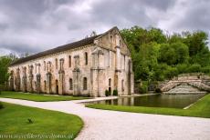 Cisterci&euml;nzer Abdij van Fontenay - Cisterci&euml;nzer Abdij van Fontenay: De smederij werd tegen het einde van de 12de eeuw gebouwd door de monniken. Zij wonnen ijzererts&nbsp;uit...
