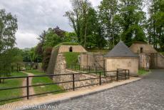 Vestingwerken van Vauban, Citadel van Longwy - Vestingwerken van Vauban: In de 17de eeuw wisselde de vestingstad Longwy voortdurend van nationaliteit. In 1679, bij het...