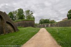 Vestingwerken van Vauban, Citadel van Longwy - Vestingwerken van Vauban: De citadel van Longwy. Vijf van de twaalf vestingwerken van Vauban die een UNESCO Werelderfgoed...