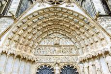 Bourges Cathedral - Bourges Cathedral: The tympanum&nbsp;above the central west portal depicts the Last Judgment, the portal is also known as the Royal Portal, it is...