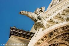 Cathedral of Notre-Dame, Reims - Cathedral of Notre-Dame, former Abbey of Saint-Rémi and Palace of Tau in Reims: One of the stone gargoyles of Reims Cathedral. The...