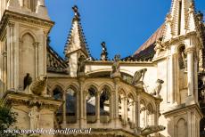 Kathedraal Notre-Dame, Reims - De Kathedraal Notre-Dame, het voormalig klooster van Saint-Rémi en Paleis van Tau in Reims: De decoraties bij de luchtbogen van de...