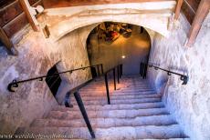 Provins, Town of Medieval Fairs - Provins, Town of Medieval Fairs: The entrance to&nbsp;the 'Grange aux D&icirc;mes', the medieval indoor marketplace. Today&nbsp;it is a...