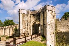 Provins, Town of Medieval Fairs - Provins, Town of Medieval Fairs: The Jouy Gate was erected in the 13th century. The gate opens onto the road leading to the Cistercian Abbey of...