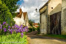Provins, Town of Medieval Fairs - Provins, Town of Medieval Fairs: One of the pittoresque streets in the old town of Provins. The slow disappearance of the fairs, as well...