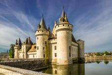 Loire Vallei - De Loire Vallei tussen Sully-sur-Loire en Chalonnes-sur-Loire: Het kasteel van Sully-sur-Loire. De Loire Vallei is een glooiend...