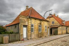 Christiansfeld, een Moravische nederzetting - Christiansfeld, een Moravische Broedergemeenschap: Dit pittoreske huisje werd in 1778 op het Kerkplein gebouwd, het deed dienst als...