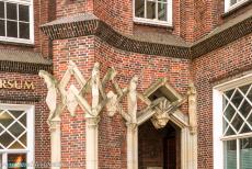 Speicherstadt en Kontorhausviertel in Hamburg - Speicherstadt en Kontorhaus-district met het Chilehaus in Hamburg: De Me&szlig;berghof is een van de bekende Kontorh&auml;user, de monumentale...