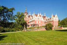 Muskauer Park / Park Muzakowski - Muskauer Park / Park Muzakowski: The original Baroque Neue Schloss was rebuilt into a Neo-Renaissance castle by the successors of Prince Hermann...