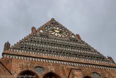 Historisch Centrum Wismar - Historisch stadscentrum van Wismar:&nbsp;De Nikolaikirche werd gebouwd&nbsp;tussen 1381 en 1487. De gotische bakstenen kerk werd gebouwd...