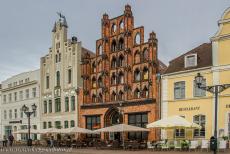 Historisch Centrum Wismar - Historisch centrum van Wismar: Der Alter Schwede is een voormalig woonhuis aan de markt in Wismar. Der Alter Schwede werd rond 1380...