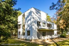 Bauhaus and its Sites in Dessau - Bauhaus and its Sites in Dessau: The Muche / Sclemmer House. The semi-detached houses are essentially all the same, each half of the houses shares...