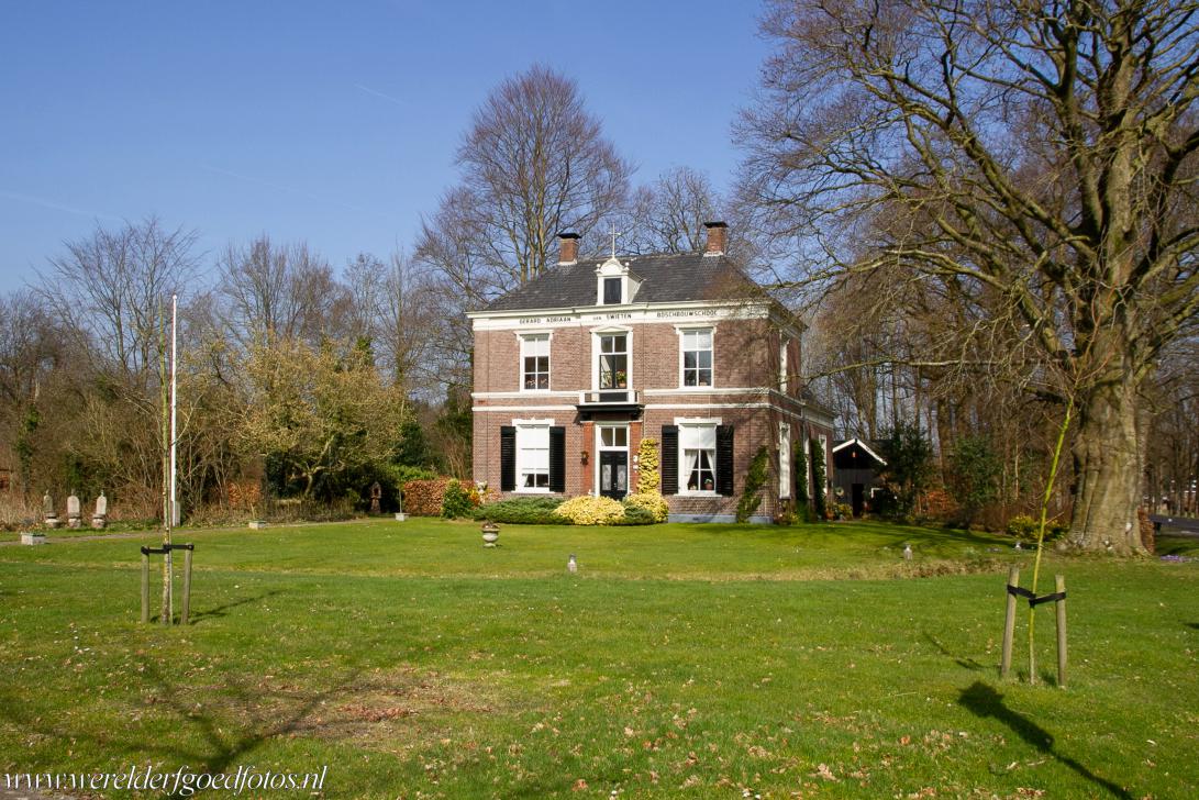 Koloniën van Weldadigheid - Koloniën van Weldadigheid: De Bosbouwschool werd in 1884 gesticht door Gerard Adriaan van Swieten. De school staat in de...