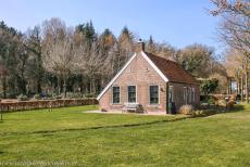 Koloniën van Weldadigheid - Koloniën van Weldadigheid: Het voormalige huis van een ambtenaar in Frederiksoord. Het huis werd van 1820-1829 bewoond door de...