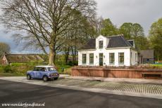 Koloniën van Weldadigheid - Koloniën van Weldadigheid: De voormalige pastorie van het koloniedorp Wilhelminaoord staat naast het koloniekerkje. De Vrije Kolonie...