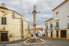 Garnizoensgrensstad en vestingwerken van Elvas - Garnizoensgrensstad en vestingwerken van Elvas: De middeleeuwse schandpaal is een van de symbolische monumenten van de stad Elvas. De schandpaal...