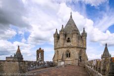 Historic Centre of &Eacute;vora - Historic Centre of &Eacute;vora:&nbsp;Atop the Cathedral of &Eacute;vora, the spire of the octagonal tower above the crossing of the transept is...