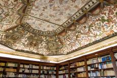 Historic Centre of &Eacute;vora - Historic Centre of &Eacute;vora: The ceiling of the library of the University of &Eacute;vora was painted around 1709, the central drawing depicts...