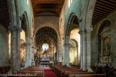 Historisch centrum van Guimãraes - Historisch centrum van Guimãraes: De Igreja da Nossa Senhora da Oliveira, de kerk van Onze- Lieve-Vrouwe van de Olijfboom, werd gebouwd op...