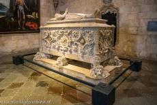 Monastery of the Hieronymites in Lisbon - Monastery of the Hieronymites in Lisbon: The tomb of the navigator Vasco da Gama, one of the most famous and celebrated explorers of the...