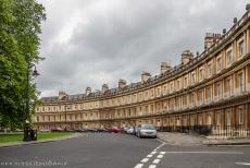 De stad Bath - De stad Bath: Het Circus is een historische straat met grote herenhuizen. Het Circus vormt een cirkel met drie ingangen. Het Circus werd...