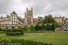 De stad Bath - De stad Bath: Bath Abbey gezien vanuit de Parade Gardens. De abdij werd gesticht in de 7de eeuw als een benedictijnenklooster,...