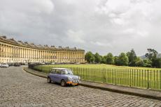 De stad Bath - De huizen langs the Royal Crescent in de stad Bath werden gebouwd van de lokale Bath Stone, de goudkleurige kalksteen geeft de huizen...