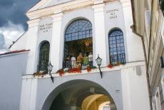 Historisch centrum van Vilnius - Historisch centrum van Vilnius: De 16de eeuwse Aušros Vartai, de Poort van de Dageraad, is de enig nog bestaande poort van de negen...