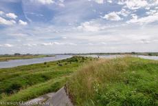 New Dutch Water Line - Fort Pannerden -  New Dutch Water Line - Fort Pannerden: Fort Pannerden is situated on a headland between the river Waal (on the right hand side) and the...