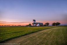 Ringforten uit de Vikingtijd - Het ringfort Aggersborg uit de Vikingtijd ligt naast de kerk van Aggersborg en biedt een prachtig panoramisch uitzicht op de Limfjord.... Ringforten uit de Vikingtijd - Het ringfort Aggersborg uit de Vikingtijd ligt naast de kerk van Aggersborg en biedt een prachtig panoramisch uitzicht op de Limfjord....