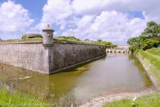 Saint-Vaast-la-Hougue/Tatihou, Towers of Vauban - Fortifications of Vauban at Saint-Vaast-la-Hougue and Tatihou, the Vauban&nbsp;Towers: Fort de la Hougue&nbsp;is surrounded by a&nbsp;moat and the...