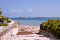 Saint-Vaast-la-Hougue/Tatihou, Towers of Vauban - Fortifications of Vauban: After&nbsp;the Battle of&nbsp;La Hougue in 1692, a&nbsp;fortress and a fortified tower were built on the island...