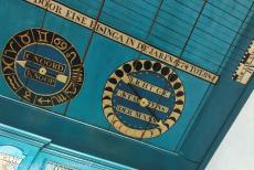 Eise Eisinga Planetarium in Franeker - Eise Eisinga Planetarium in Franeker: Op het plafond schilderde de broer van Eise Eisinga de tekst: Dit planetarium werd tussen 1774 en 1781...