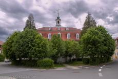 Herrnhut, een Moravische kerknederzetting - Herrnhut, een van de Moravische kerknederzettingen: Het oorspronkelijke Moravische kerkgebouw werd in 1756 en in 1757 gebouwd. Aan het eind van de... Herrnhut, een Moravische kerknederzetting - Herrnhut, een van de Moravische kerknederzettingen: Het oorspronkelijke Moravische kerkgebouw werd in 1756 en in 1757 gebouwd. Aan het eind van de...