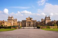 Blenheim Palace - Blenheim Palace is het&nbsp;enige niet-koninklijke&nbsp;en niet-bisschoppelijk landhuis in Engeland, dat zich een&nbsp;'paleis' mag...
